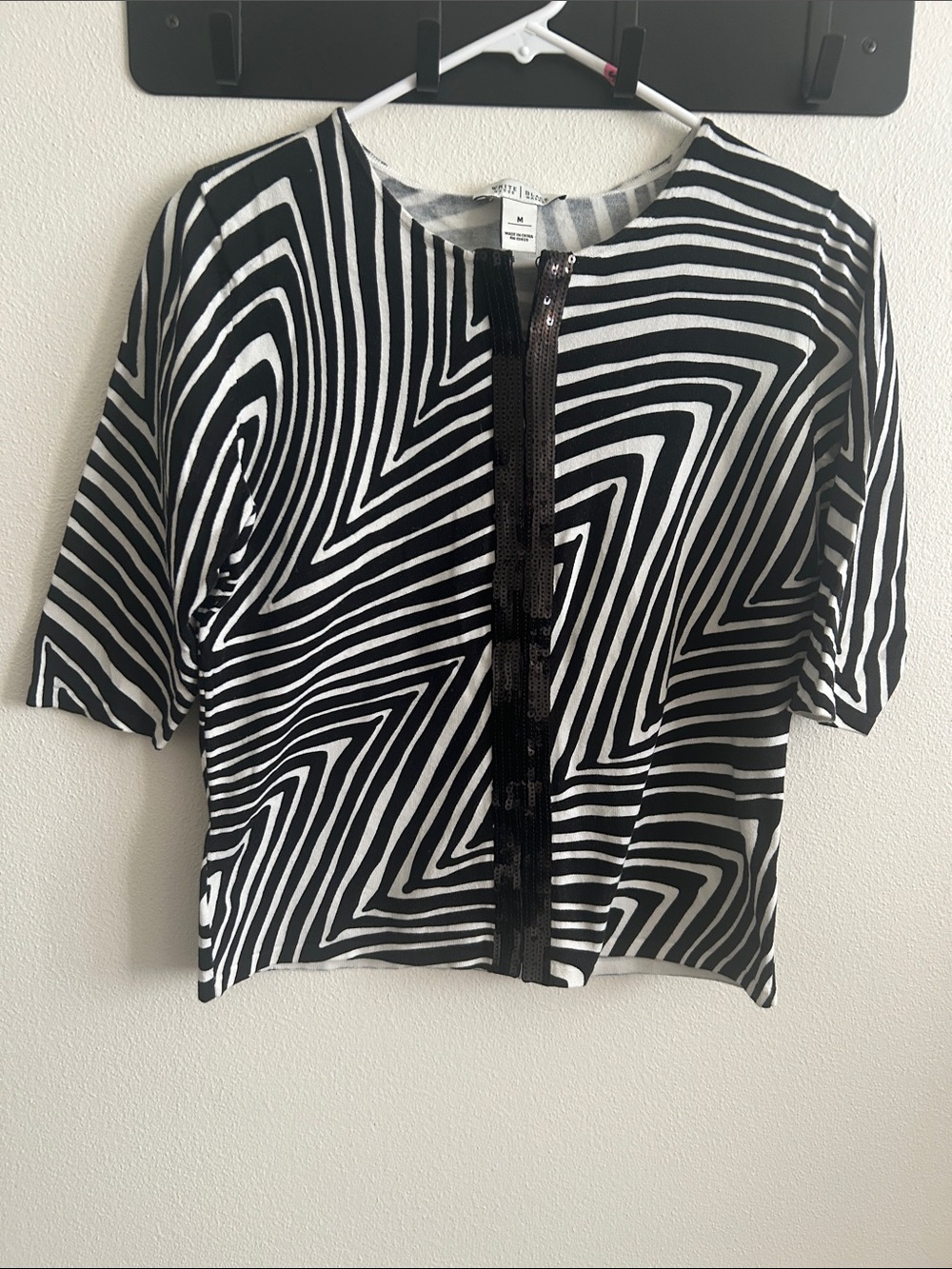 White H./Black Mkt. M  Optical-Stripe  Zebra Sequin Placket Office  Cropped Top